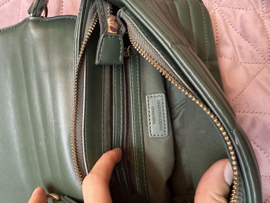 Кожена чанта Valentino