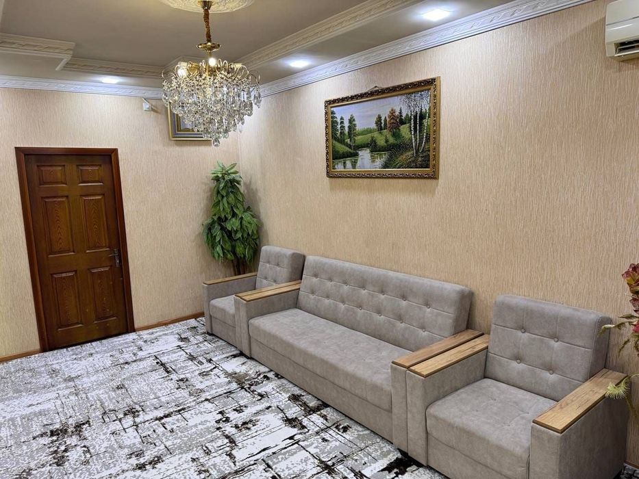 Uy sotiladi  3xonali