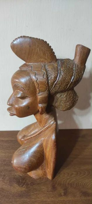 Sculptura africana - bust femeie