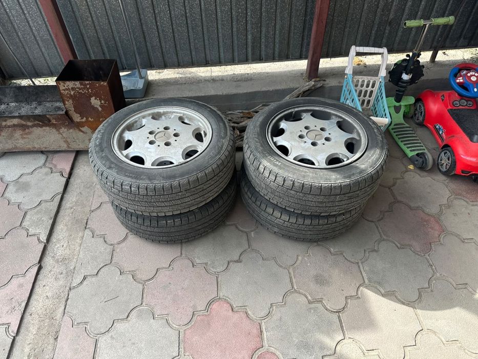 Диск с зимней резиной