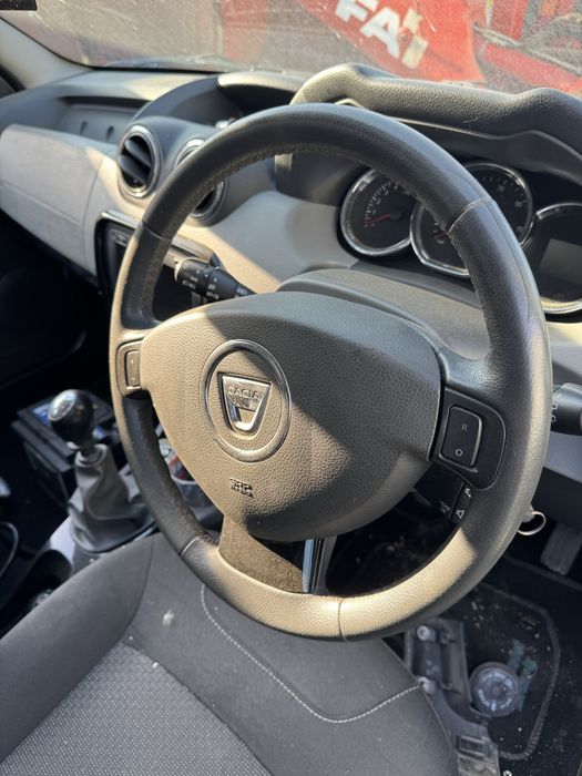 Cutie transfer dacia duster 1.5 diesel 4x4 / volan / bara spate duster / stop spate duster / calculator motor ecu duster / pompa servo duster / abs