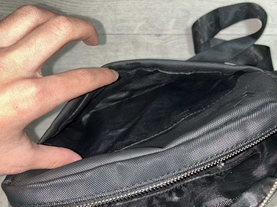 Барсетка Lacoste обсолютно новая