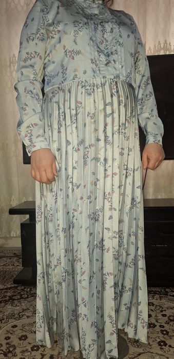 Мужские и женские одежды б/у