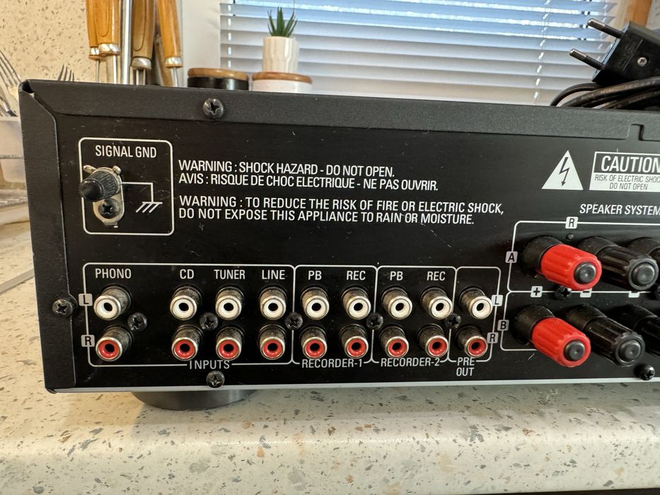 Denon PMA-710ae стерео усилвател