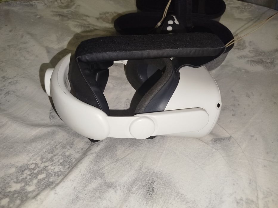 Шлем виртуальной реальности Meta Quest 2 (oculus)