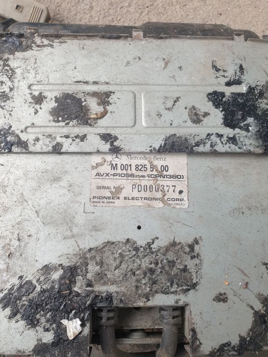 Аудио система Mercedes-Benz