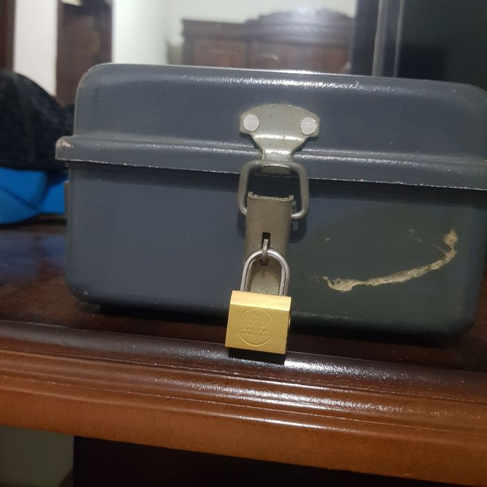 чимоданчик алюминевый