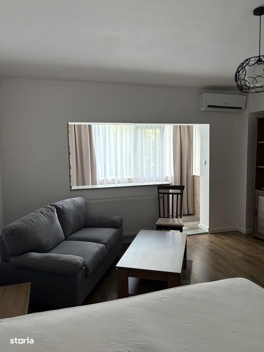 Apartament cu o cameră de închiriat în zona Buzăului