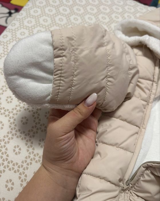 Combinezon crem, marimea 68