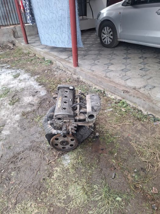 Мотор Карина Е  1,6