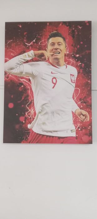 Картины с бойцами и футболистами