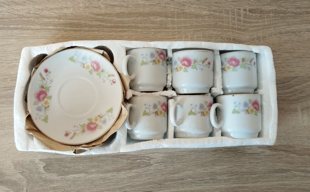 Сервиз за кафе, нов