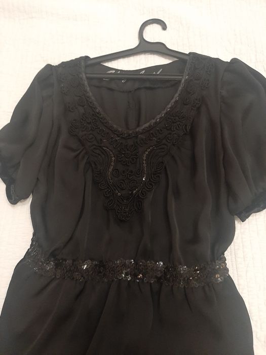 Рокля на марката Elizabeth