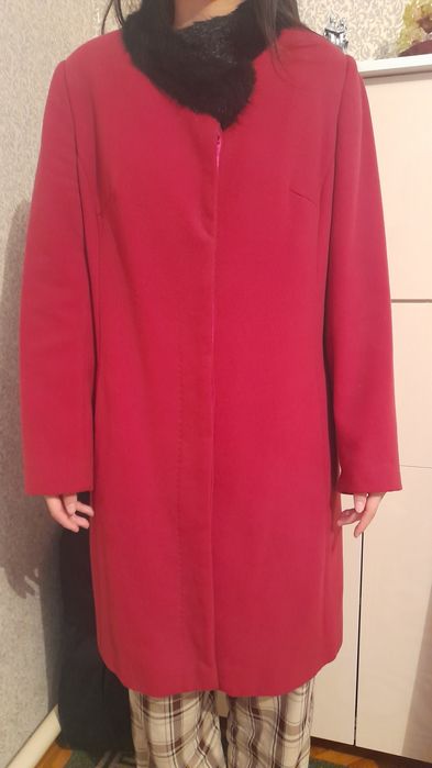 Пальто осенний..