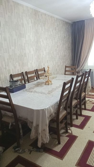 Продается стол-стулья