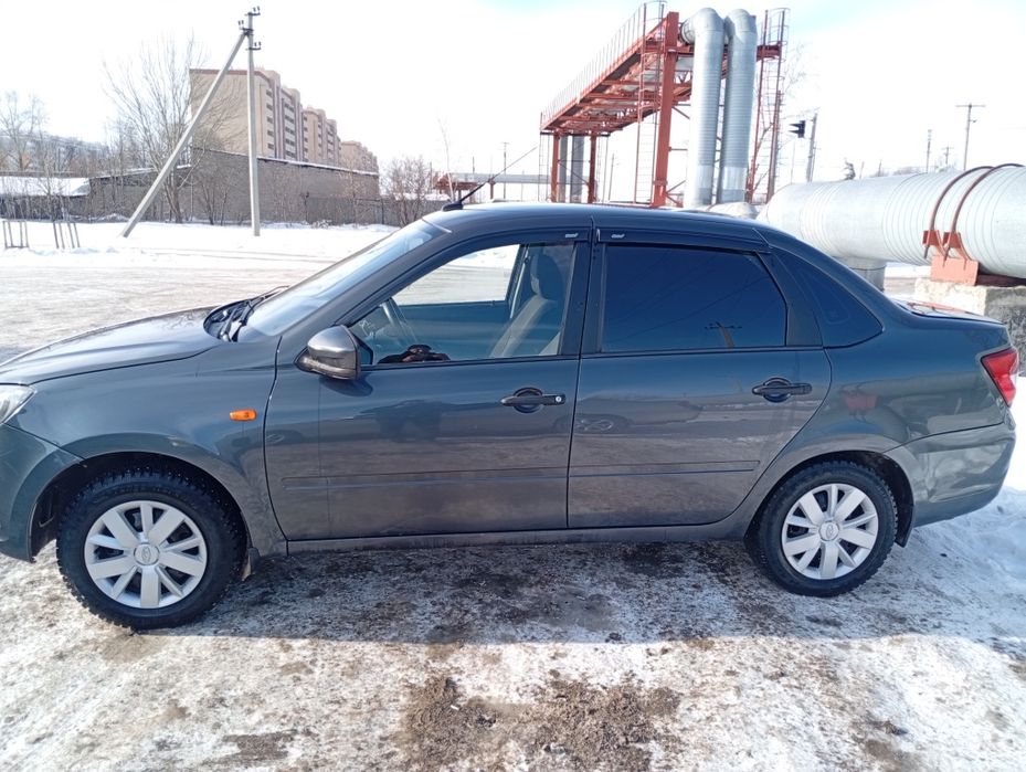 Ваз Лада гранта 2018год