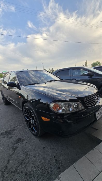 Nissan maxima a33 Dubai
