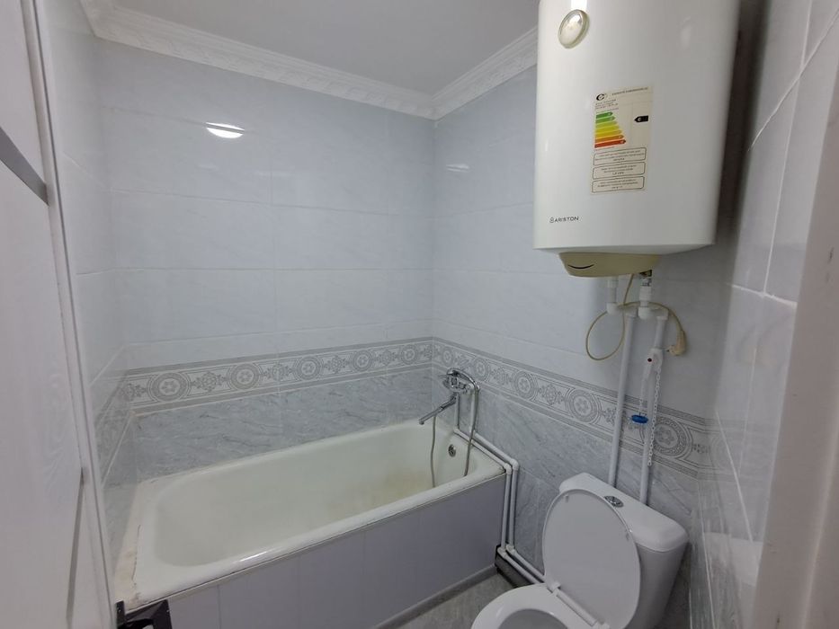 Фрунзенский масивда 2 хонали квартира сотилади