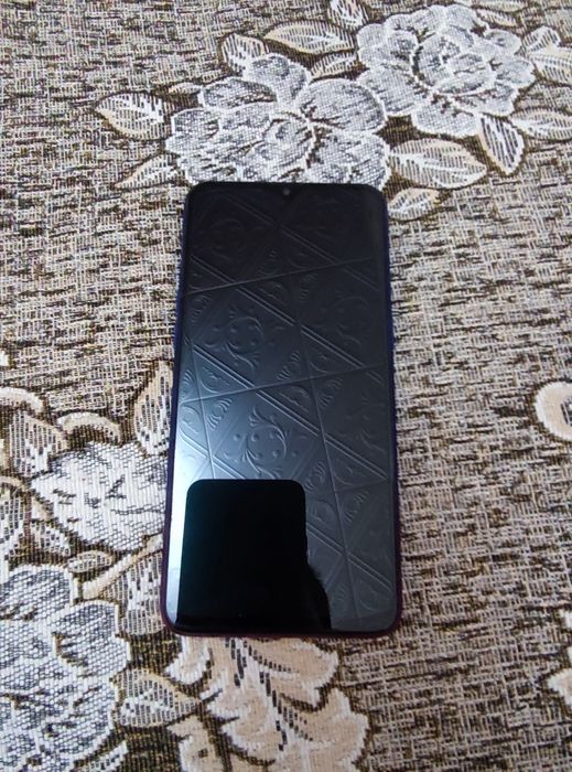 Продаю Oppo rx17 neo