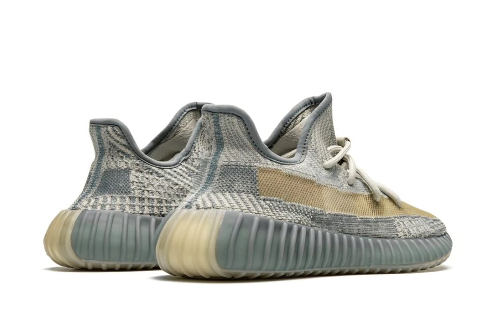 Yezzy Isafril marime 37 1/3