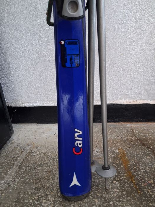 Skiuri Atomic carv C:6