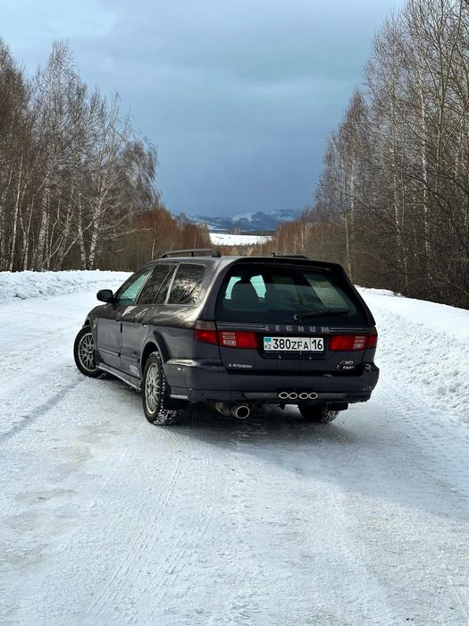 Продам машину mitsubishi legnum