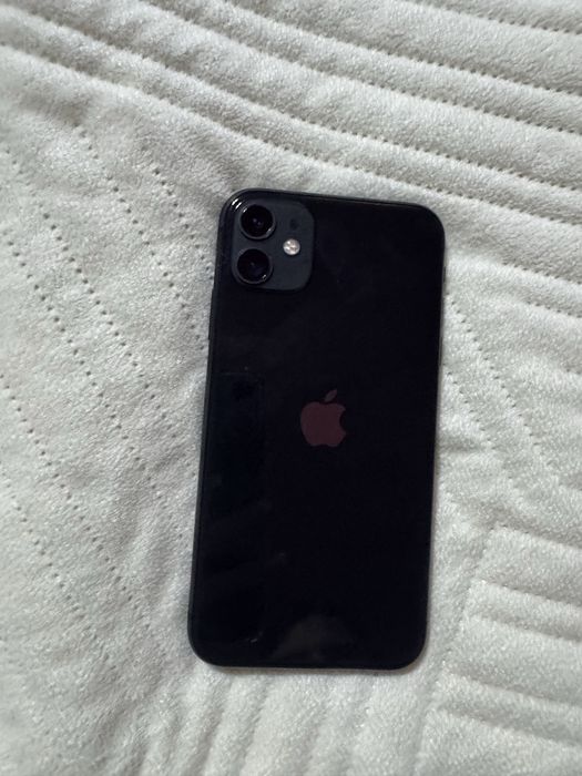 продам Айфон 11