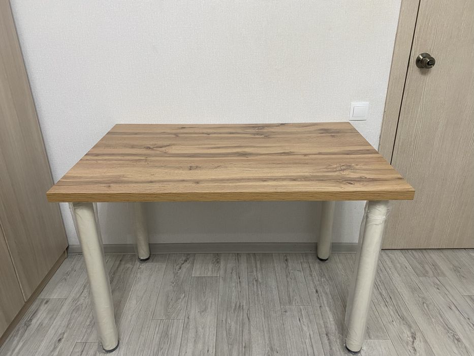 Продам стол кухонный 110х70х75