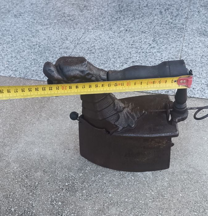 Fier vechi de călcat, cu Horn