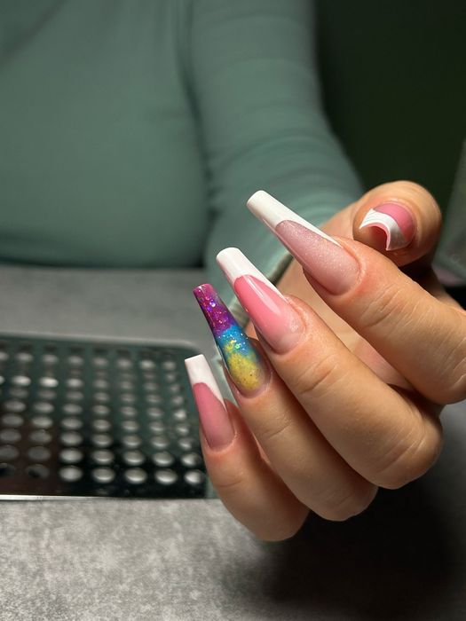 Unghii în gel și polygel.Manichiura și pedichiura  semipermanenta.Gene