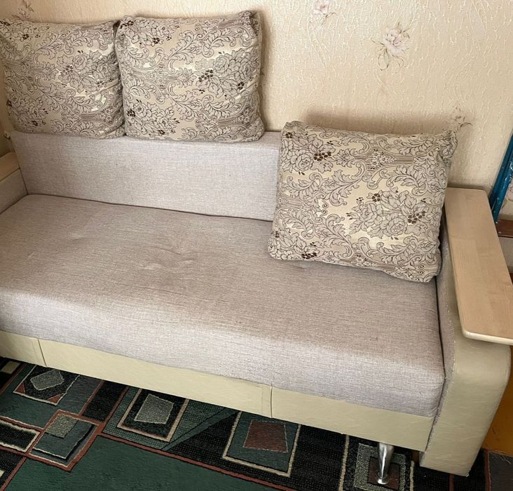 Продам диван б/у