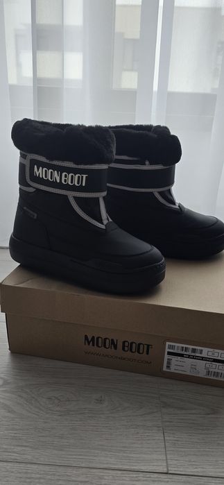 Moon boot marimea 36