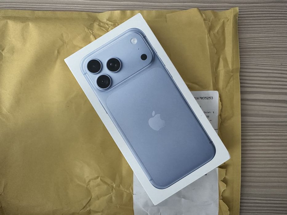 Disponibil imediat! SIGILAT, GARANTIE, ver. EUROPEANA! iPhone 18 Pro Max 5G, 256GB, Albastru Glacier, APPLE