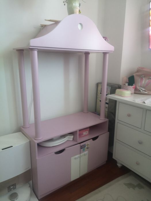Шкафчик  розовый