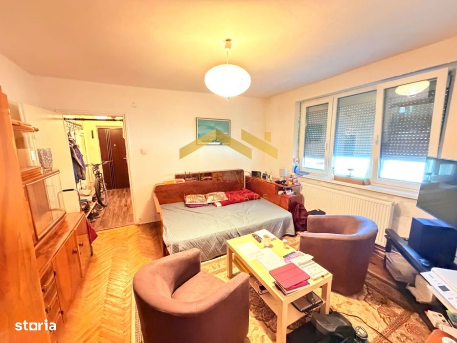 Piata 700- 2 camere- Centrala proprie
