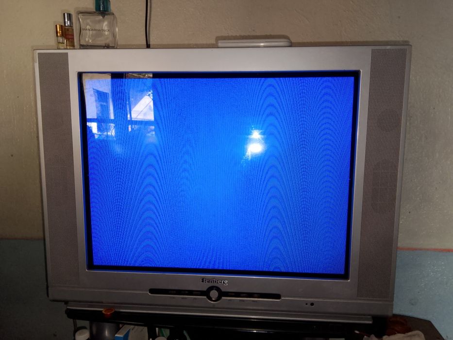 Телевизор сотилади хамма жойи ишлайди