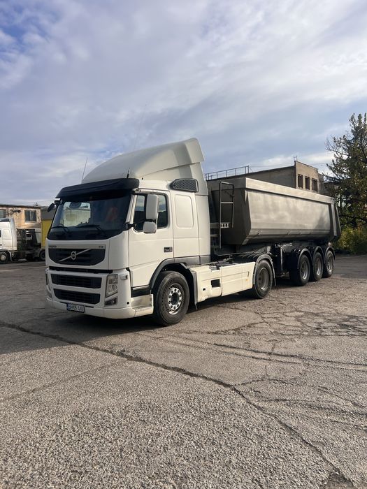 Ansamblu basculabil Volvo FM EEV si semiremorca Schmitz SKI-24