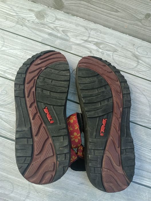 Teva сандали N 36