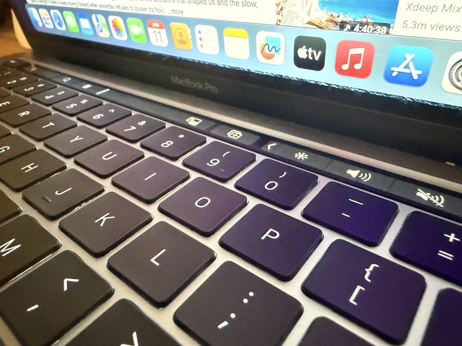 Laptop MacBook Pro 13" M1, 1TB, 16Gb Ram, NOU, 9 cicluri de incarcare