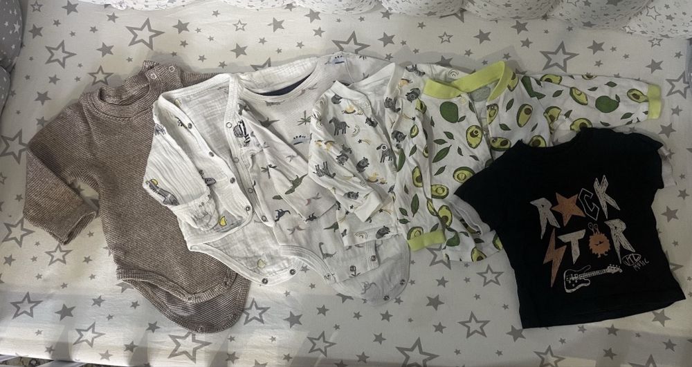 Продам детские вещи