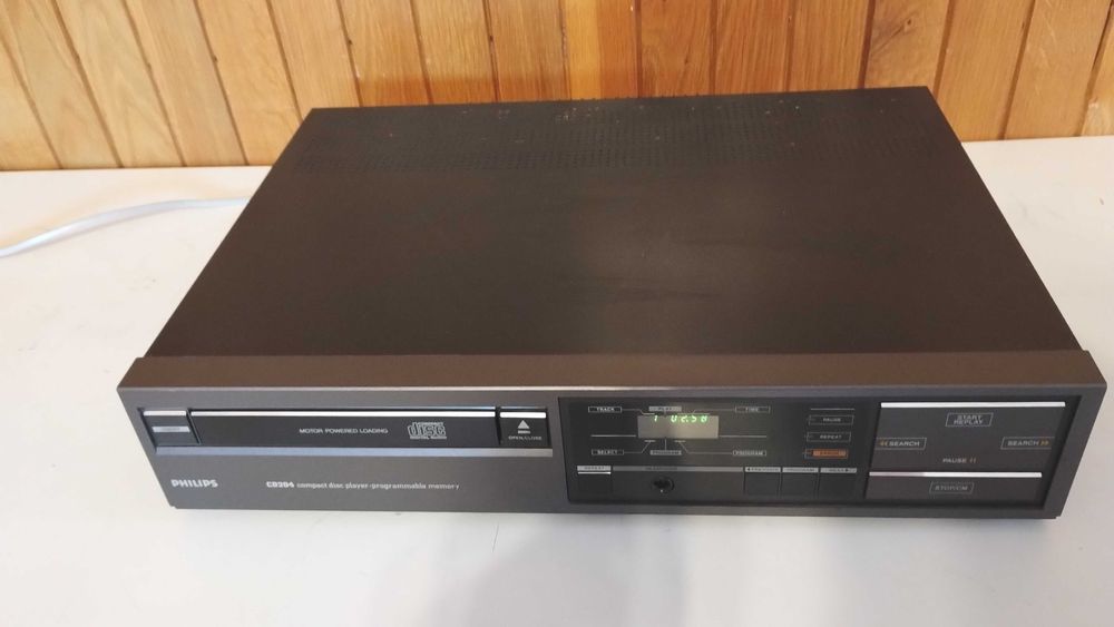 pt cd-uri audio un cd player Philips CD204