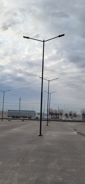 Фонарь,прожектор б/у ,столбы 10м