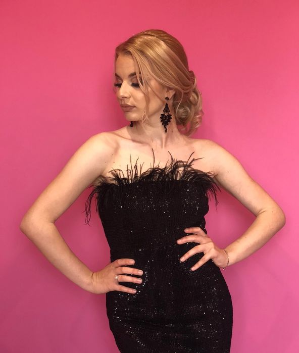 Официална черна рокля