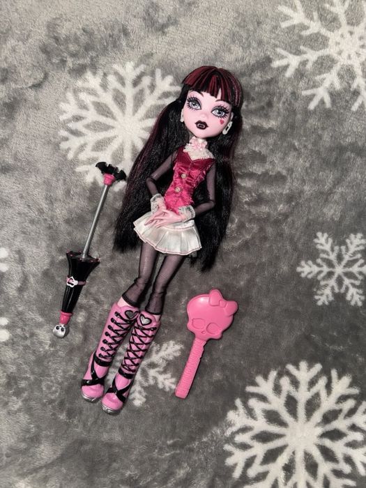 ПРОДАНА Дракулаура база Монстер Хай Monster High