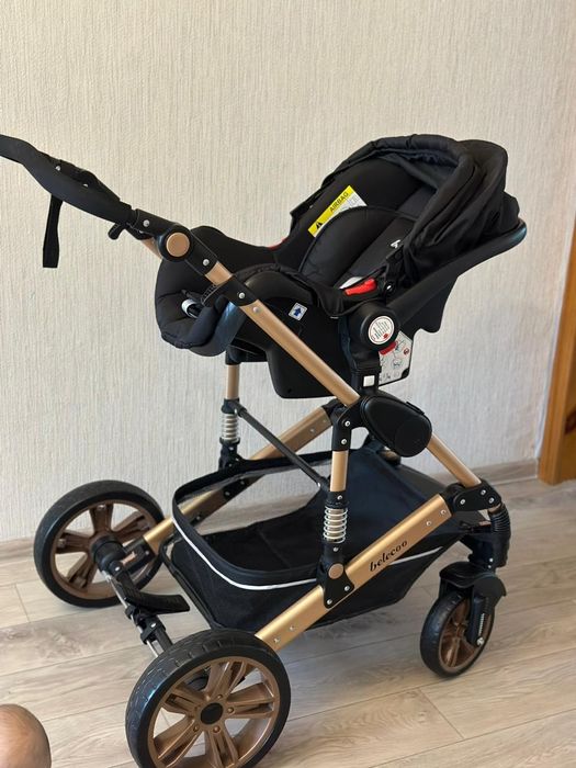 Продам коляску 3 в 1