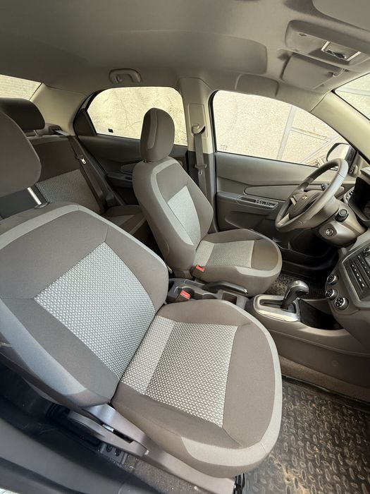 Chevrolet Cobalt Midnight 2024 новая 1500км