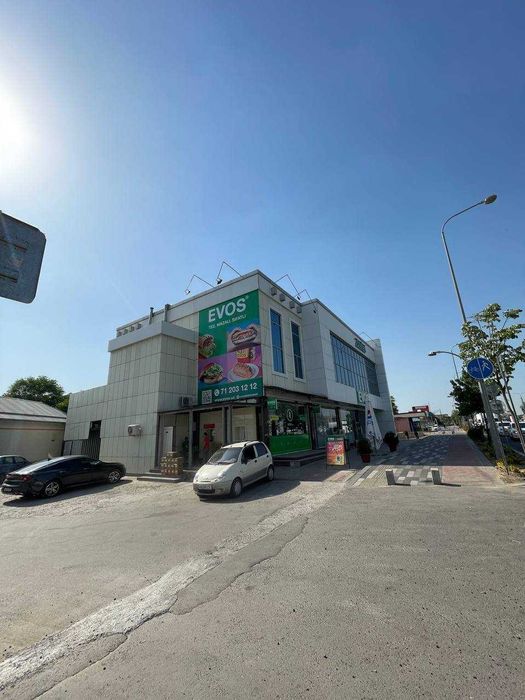 Отдельно стоящее Здание 1200 м²