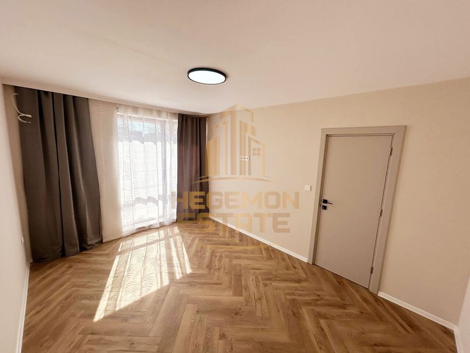 Продава се Тристаен апартамент в Варна, Възраждане 2 - 80 кв.м за 1019 €/кв.м - Снимка #2
