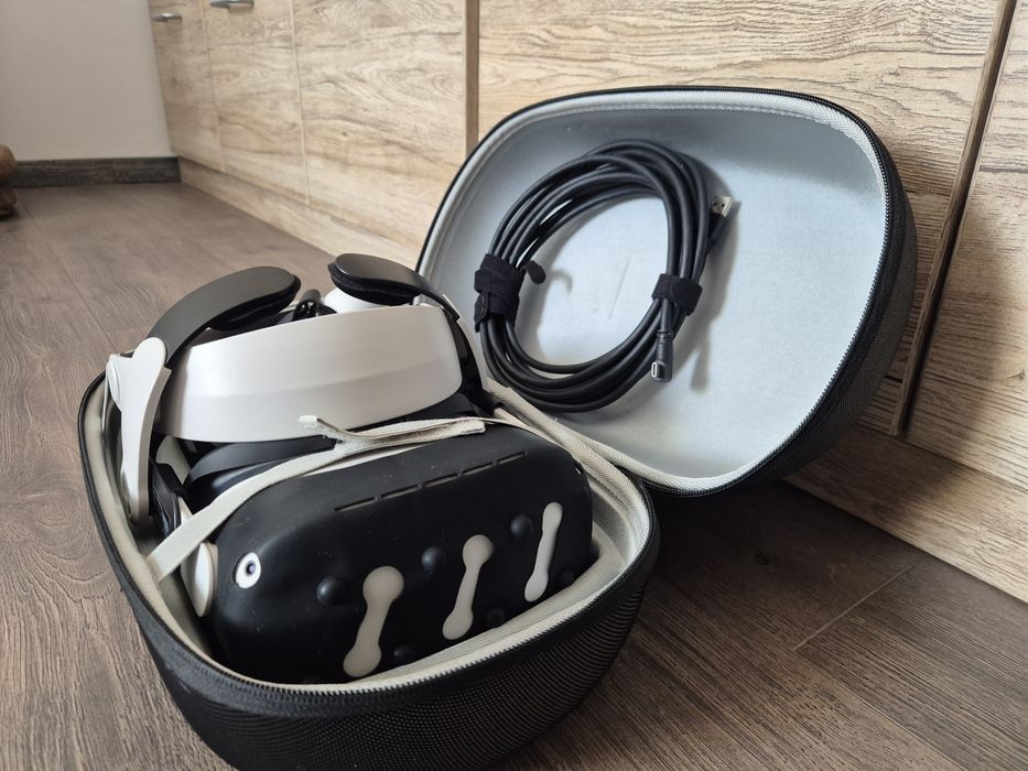 Meta Quest 2 128GB – Set Complet + BobovVR M2 Head Strap + Cablu Link
