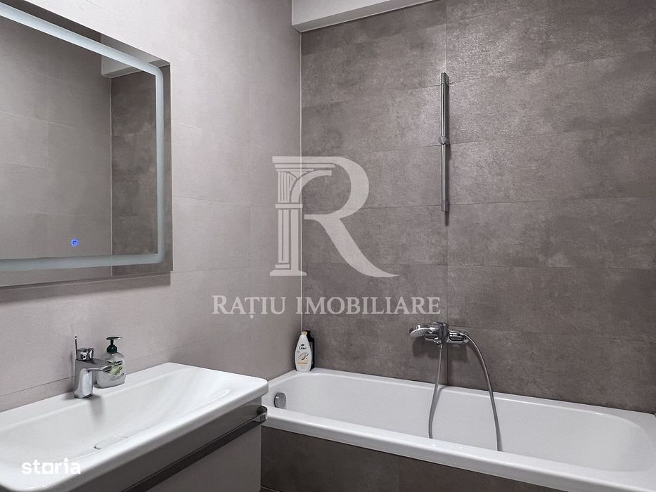 Penthouse cu Design Eclectic | Central | Panoramă Unică | Oradea